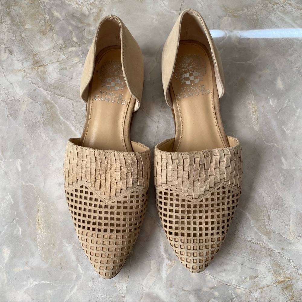 Vince Camuto Beige Woven Leather Flats Size 5